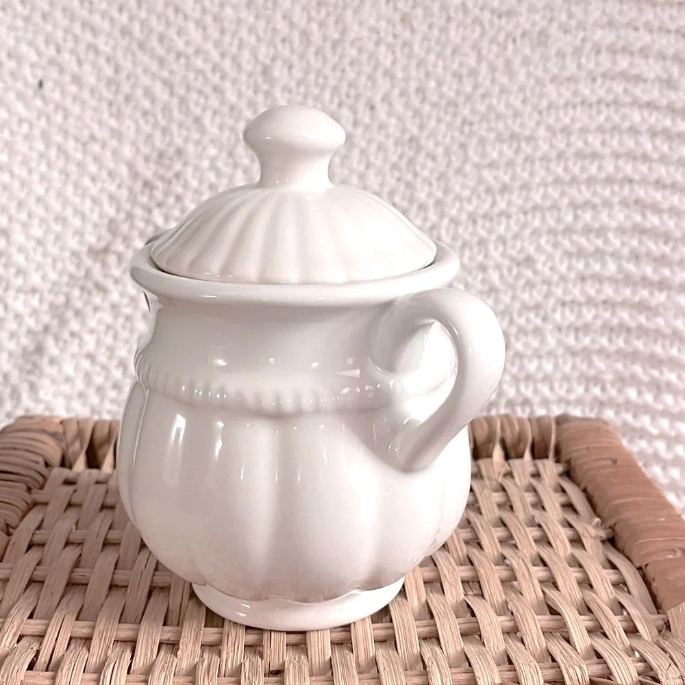 🌸3/$25 Target Home Vintage Farmhouse Stoneware Fluted Sugar Bowl with Lid